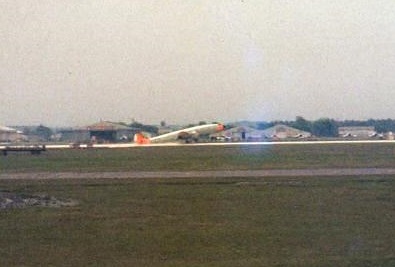 TE-00 making nose high landing after nose wheel gear failure